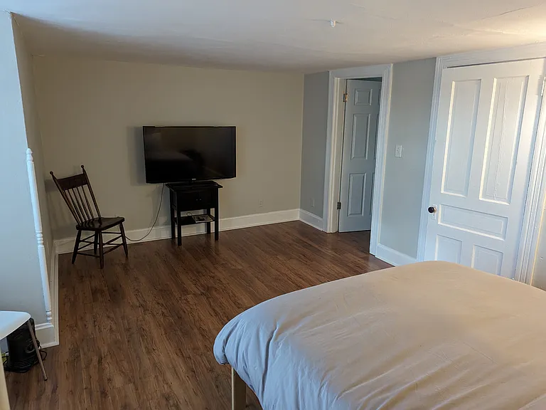 621 Kirtland St — Photo 12
