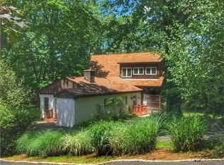 20 Splitrock Rd, Norwalk, CT 06854