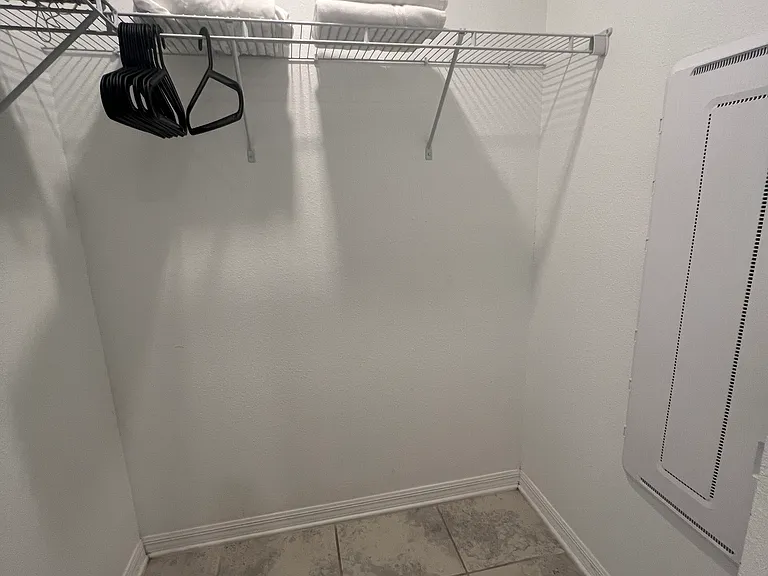 Walking closet