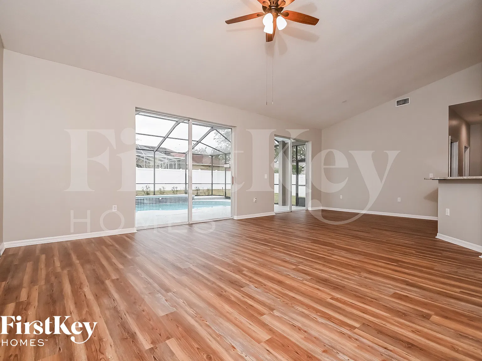 4 bed, 3.0 bath, 2400 sqft, $3,155 — Photo 2