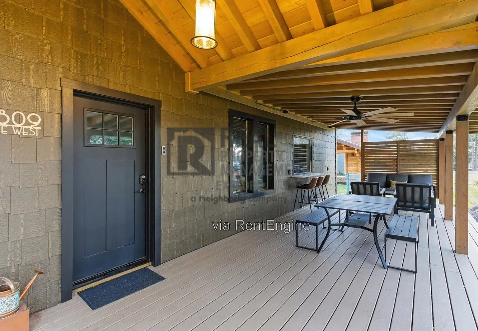 3 bed, 2.0 bath, 1300 sqft, $2,200 — Photo 4