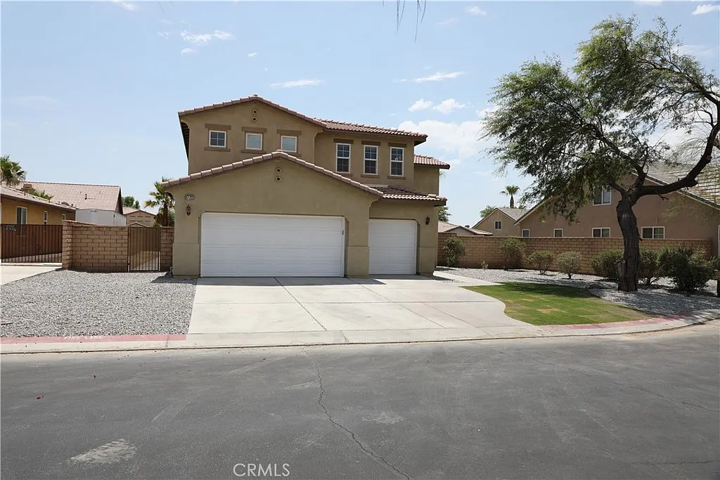 5 bed, 3163 sqft, $3,650 — Photo 1