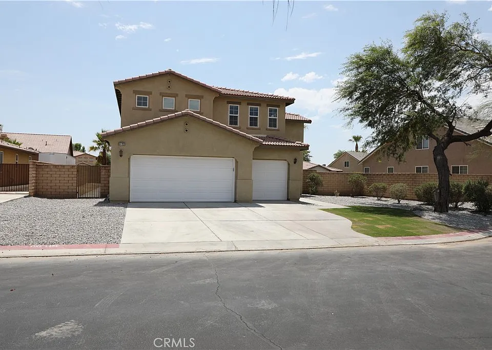 37222 Camden Dr