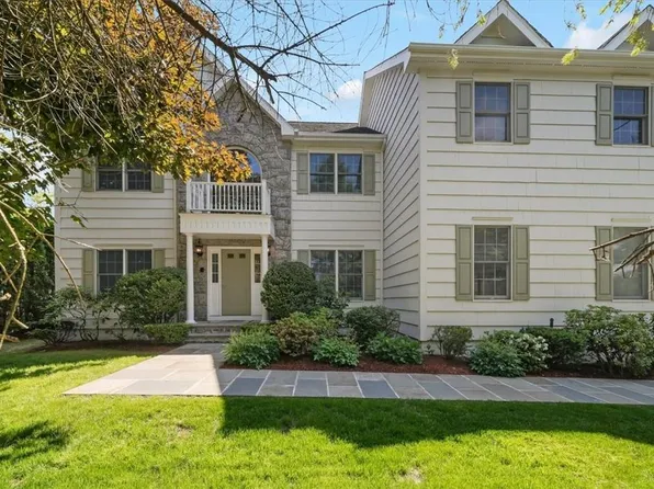 664 North Street, White Plains, NY 10605