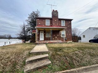 1011 Roundabout Rd, Martinsville, VA 24112