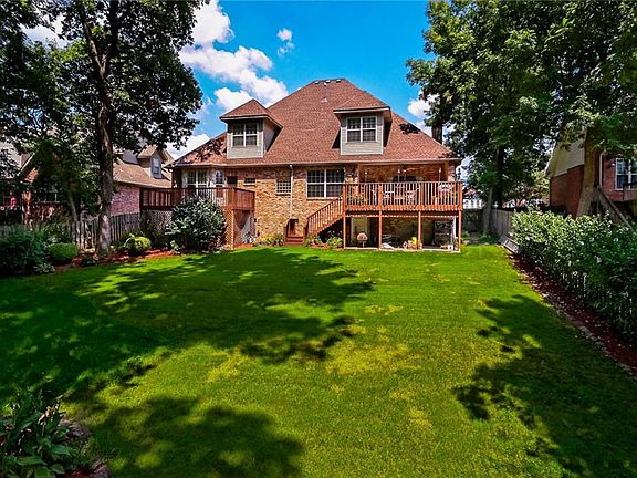 4th image of 1825 N Trillium Ln