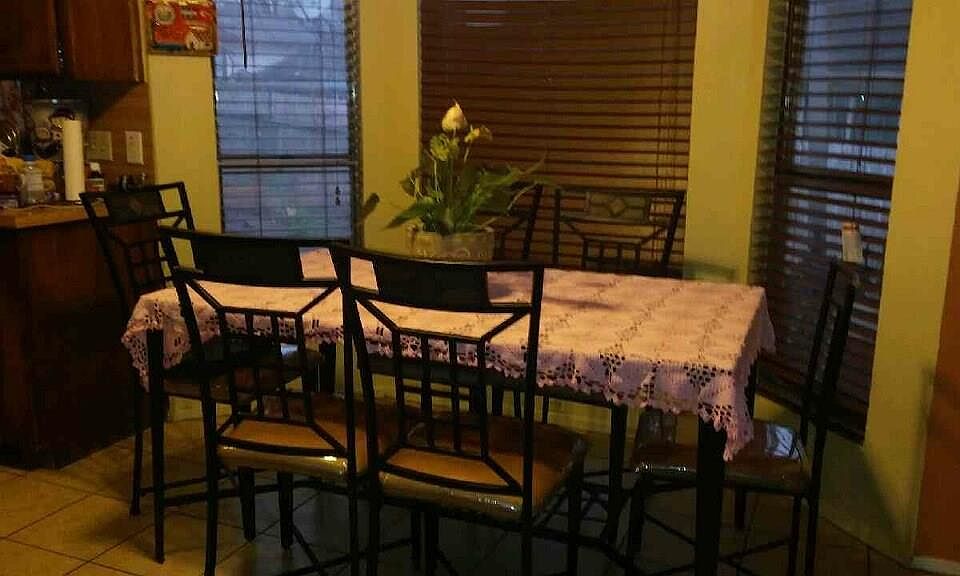 2nd image of 4805 Spring Meadow Cv