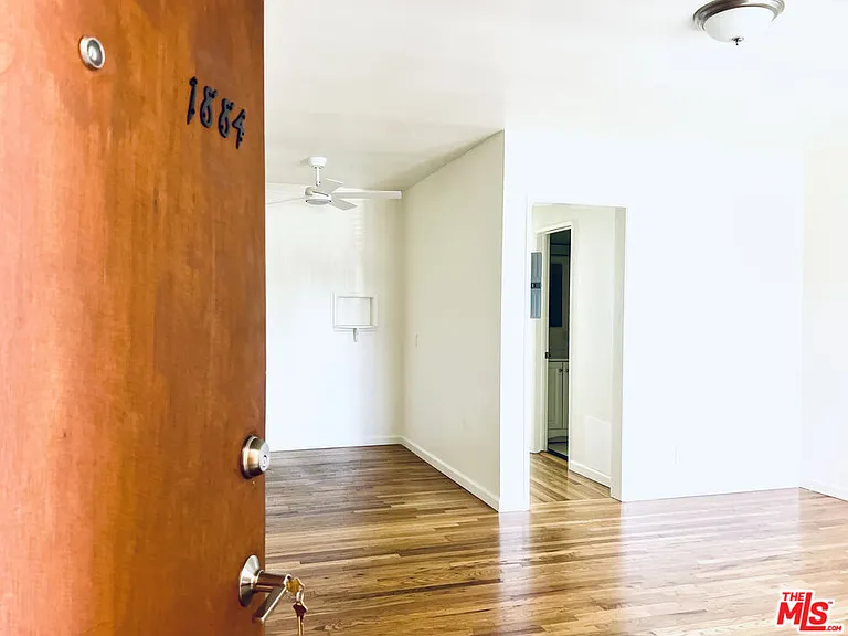 1860 N Alexandria Ave #1884 — Photo 5