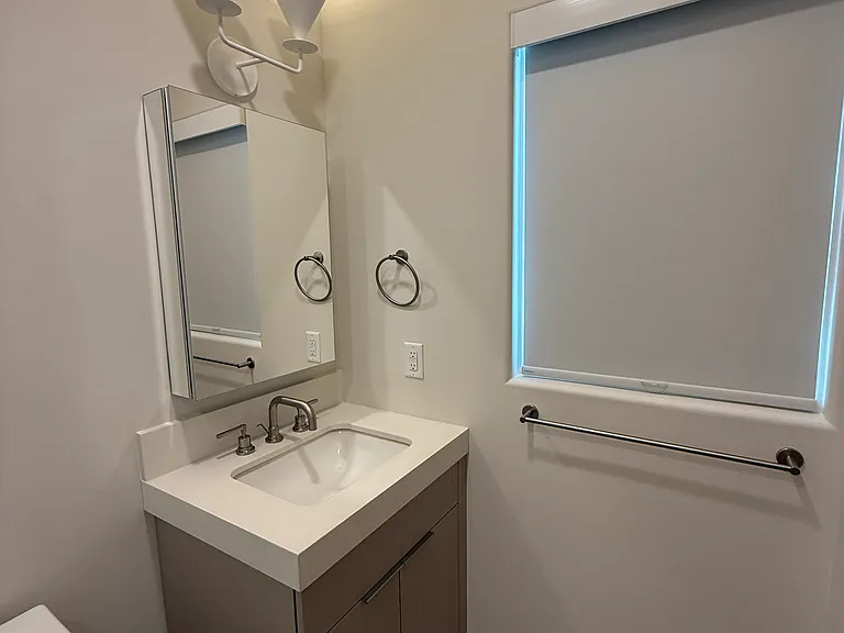 301 W Comstock Ave #2 — Photo 36