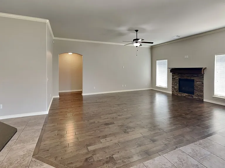 5720 Saint James Pl — Photo 7