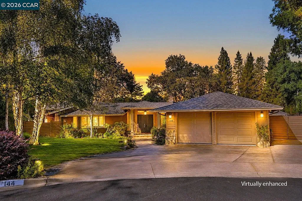 5 bed, 4.0 bath, 4580 sqft, $14,000 — Photo 1