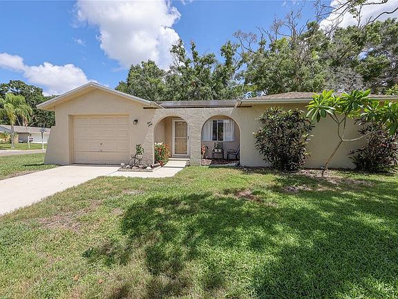 2nd image of 160 MEADOWLARK DRIVE