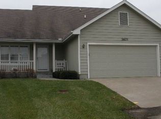 3621 SW Willow Brook Dr, Topeka, KS 66614