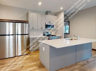 1320 8th St SE, Minneapolis, MN 55414