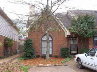 1600 Oaken Bucket Dr, Cordova, TN 38016