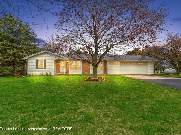 2865 E Mount Hope Hwy, Grand Ledge, MI 48837