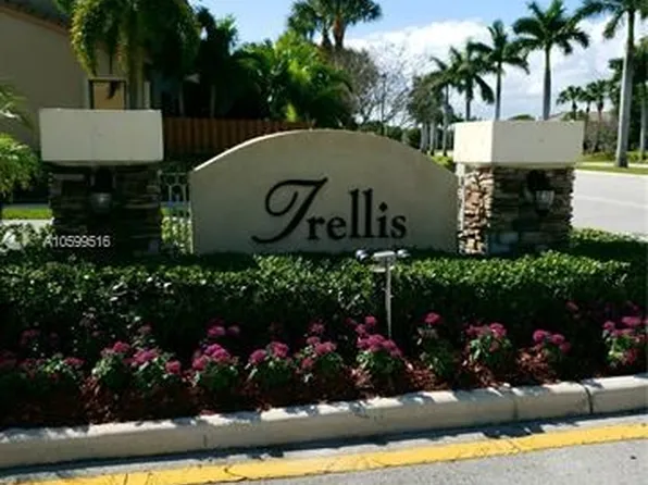 22738 SW 89th Path, Cutler Bay, FL 33190
