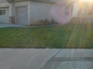 10612 Roxbury Ave, Bloomington, CA 92316