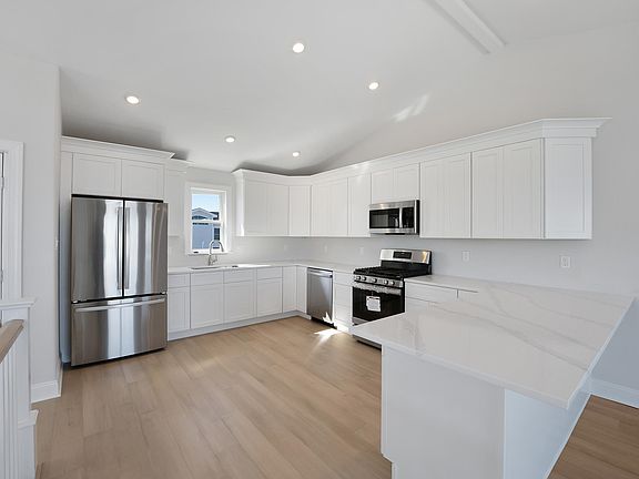 4th image of 8203 E Landis Ave E #Sea