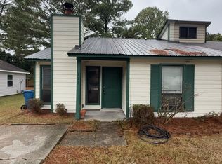 117 Village Cir, Jacksonville, NC 28546