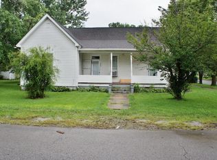 402 E 13th St, Metropolis, IL 62960