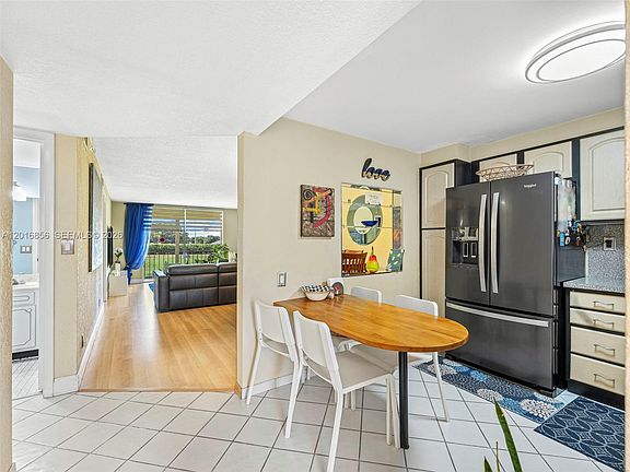 2nd image of 9820 S Hollybrook Lake Dr APT 208