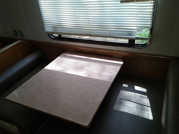 5th image of 1604 W Royall Blvd #6