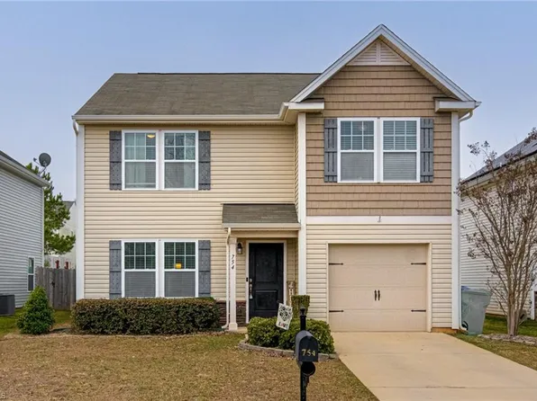 754 Petree Farm Ln, Rural Hall, NC 27045