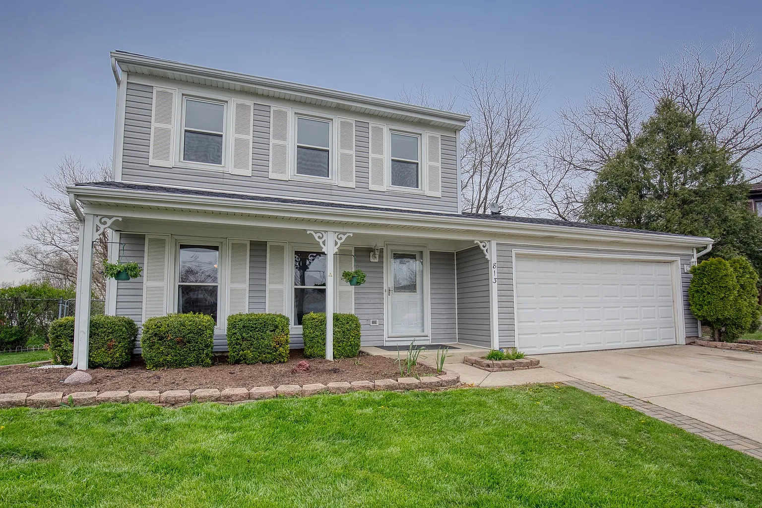 813 Prairie Ct photo 1