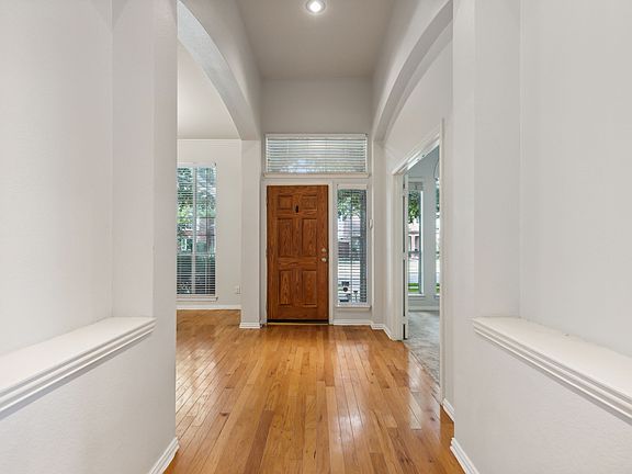 4th image of 8447 Firewheel Ln