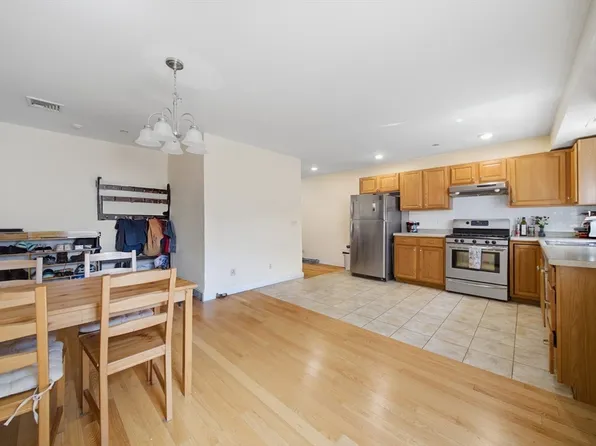 27 Ellington St #2, Boston, MA 02121