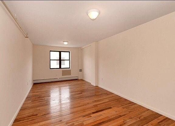 5th image of 42 Hilton Ave Hempstead Ny 11550 #6
