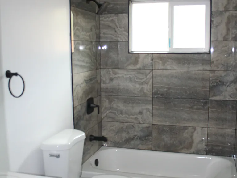 553 G St #C — Photo 3