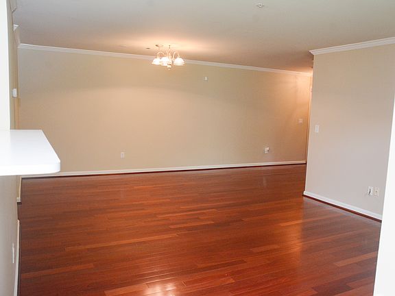 5th image of 8058 Lisle Dr APT 247