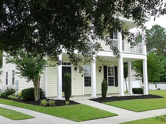 3rd image of 909 Charlestowne Blvd