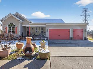 3973 Grand Isle Dr, Chesapeake, VA 23323