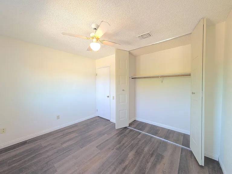 10988 Mira River Ct — Photo 20