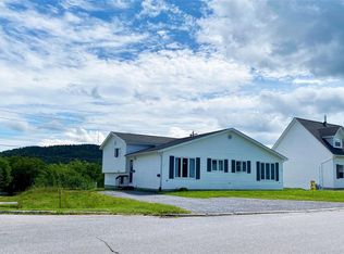 7 A Shamrock Cres, Corner Brook, NL A2H4A1