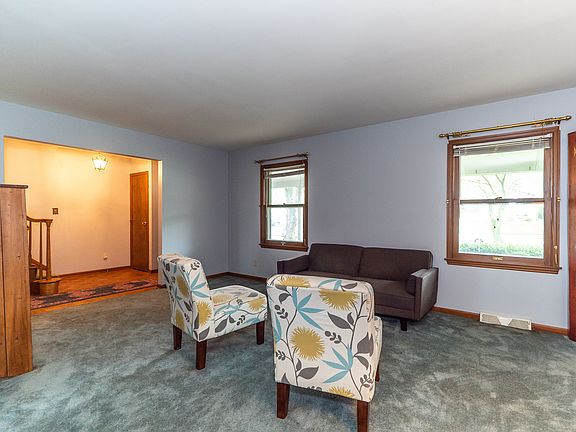 4th image of 607 Dorset Dr