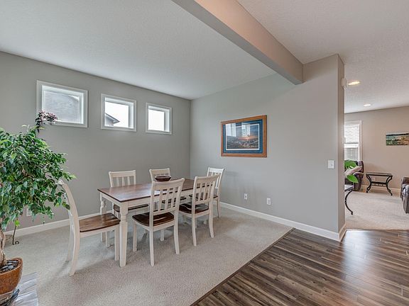 3rd image of 3188 Oak View Dr