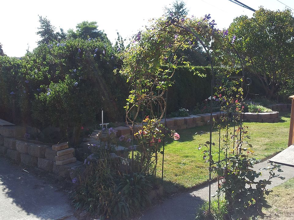 1st image of 1550 E Whidbey Ave
