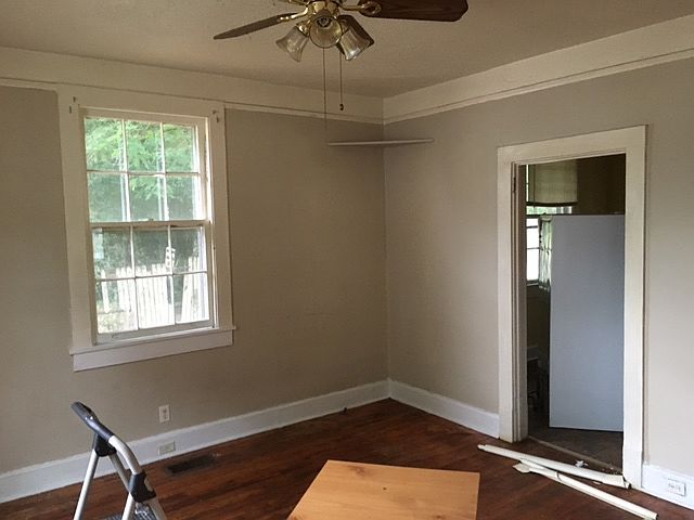 2nd image of 138 Rice St
