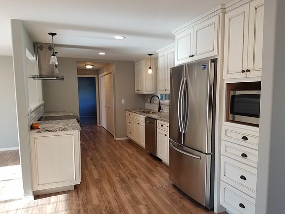 Custom kitchen and cabinetry