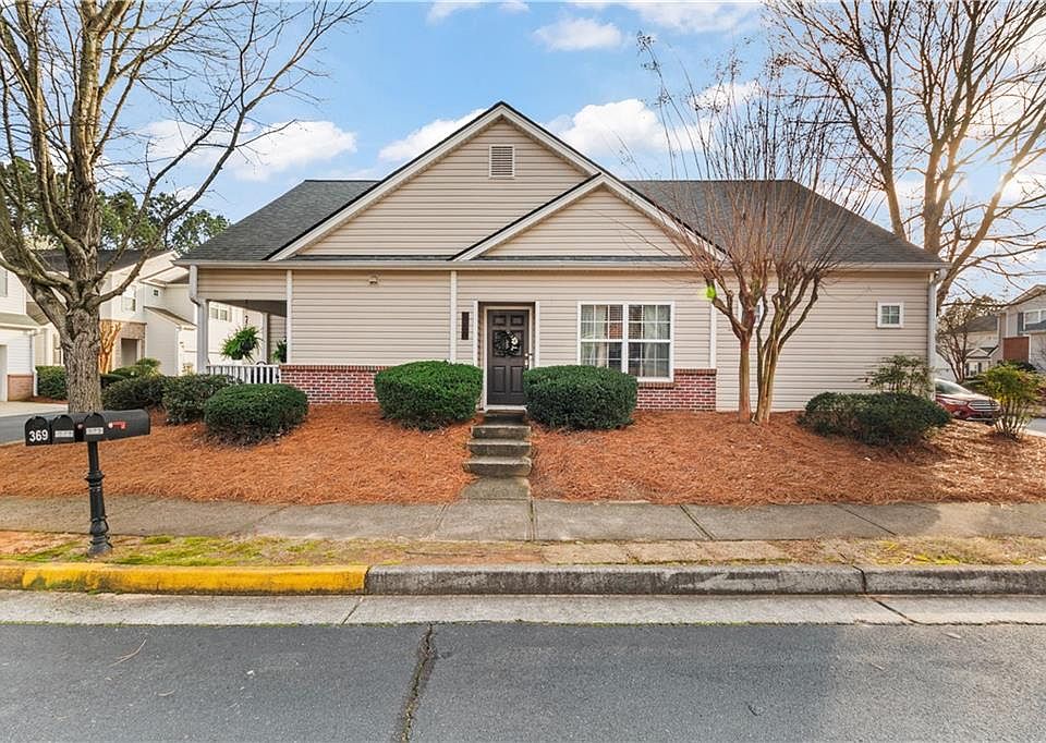 1st image of 369 Hiawassee Dr