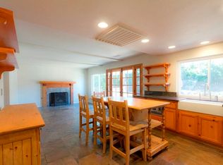 145 Greenmeadow Ave, Thousand Oaks, CA 91320