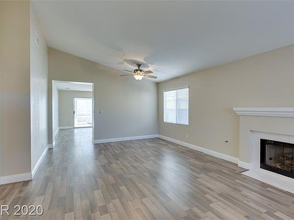 3rd image of 636 Livengood Dr