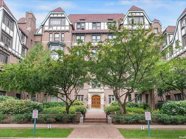 4 Dartmouth Street image 1 of 21