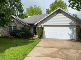 235 Stein St, Centerton, AR 72719