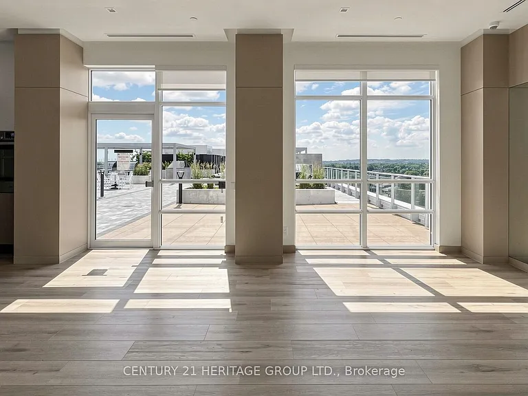 8888 Yonge St #718 — Photo 11