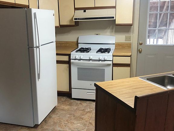 2nd image of 4495 Verona St #4